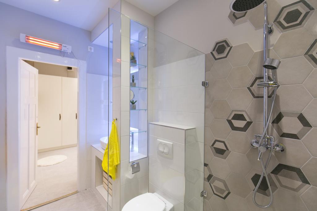 Unique Studio At The Danube With Aircon Budapest Exterior photo